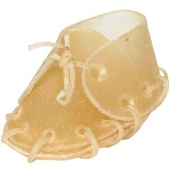 Trixie. Hundtugg Tuggsko Råhud. Lätt tuggad tuggsko av torkad råhud.