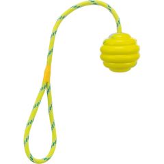 Vågformad boll på Rep. Gummiboll med ögla som syns bra i terräng